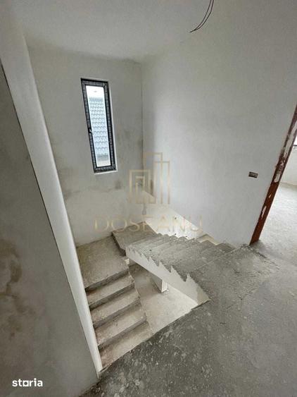 Casă cu 5 camere cu Canalizare în Sânmartin