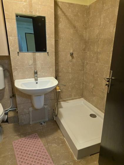 Apartament cu 2 camere decomandat, mobilat în Dâmbovița