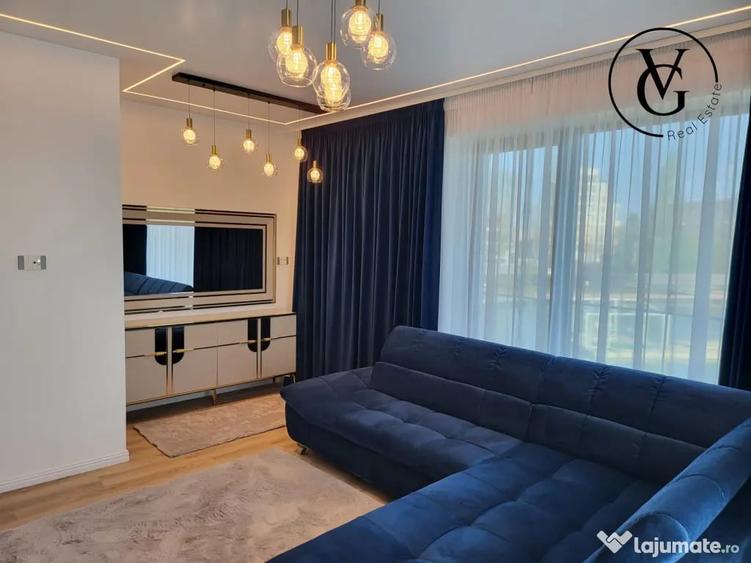 Apartament cu 4 camere decomandat în Central