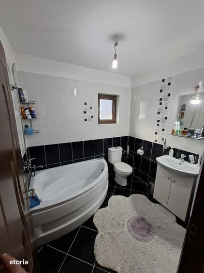 Casă cu 3 camere cu Teren 86 Mp în Cârcea