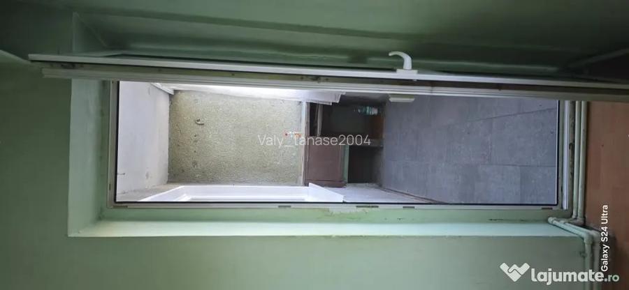 Vand apartament 2 camere decomandat in Deva str. Minerului