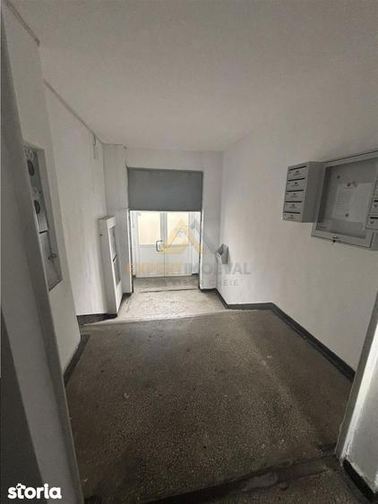Apartament cu 4 camere în Vasile Alecsandri
