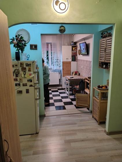 Apartament cu 2 camere decomandat în Moara