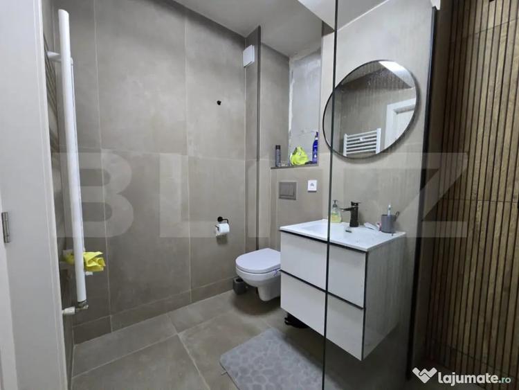 Apartament cu 3 camere decomandat, mobilat în George Enescu