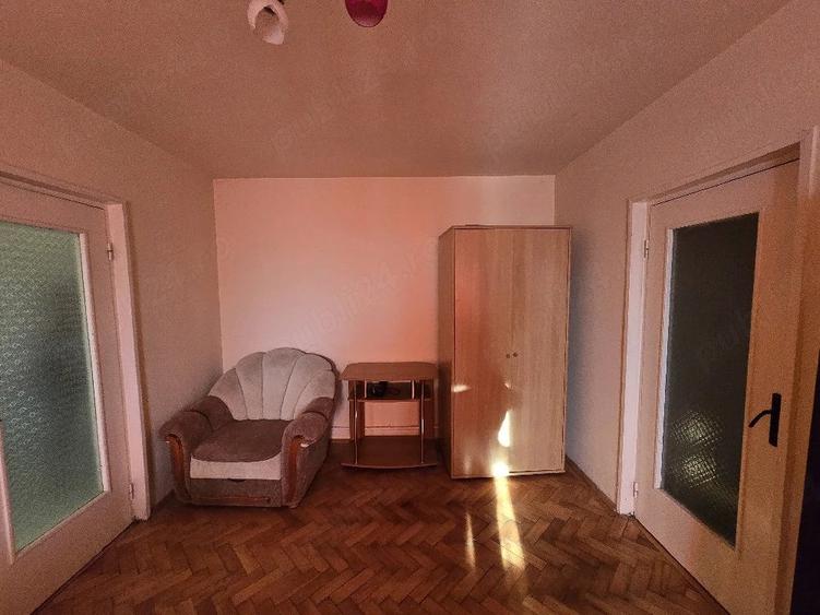Apartament cu 2 camere semidecomandat în Progresul