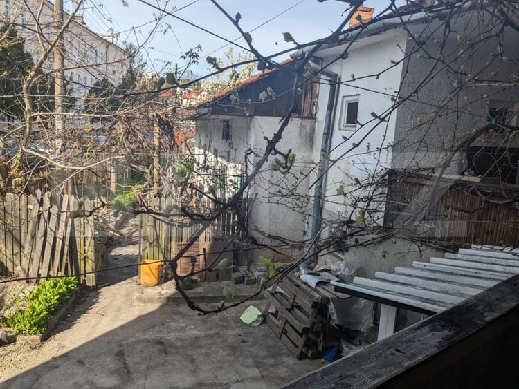 Spațiu comercial, de 400 mp, în Central