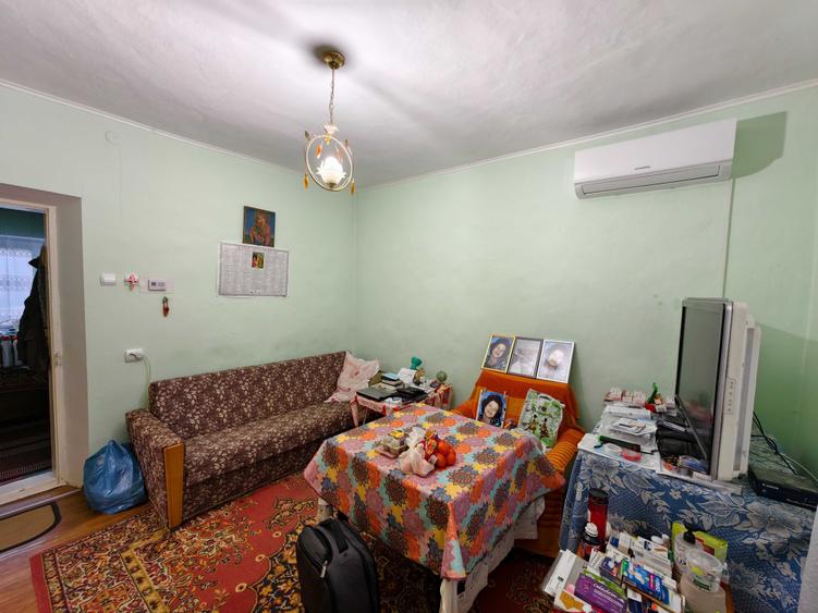 Casă cu 3 camere în Central