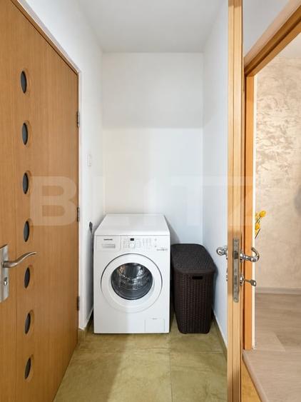 Apartament cu 3 camere semidecomandat, mobilat în Nord