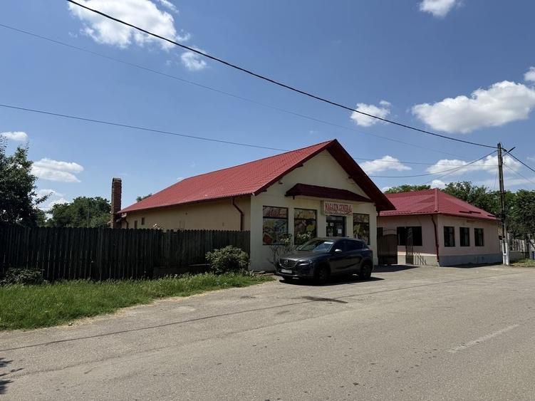 Casă cu 4 camere în Rași