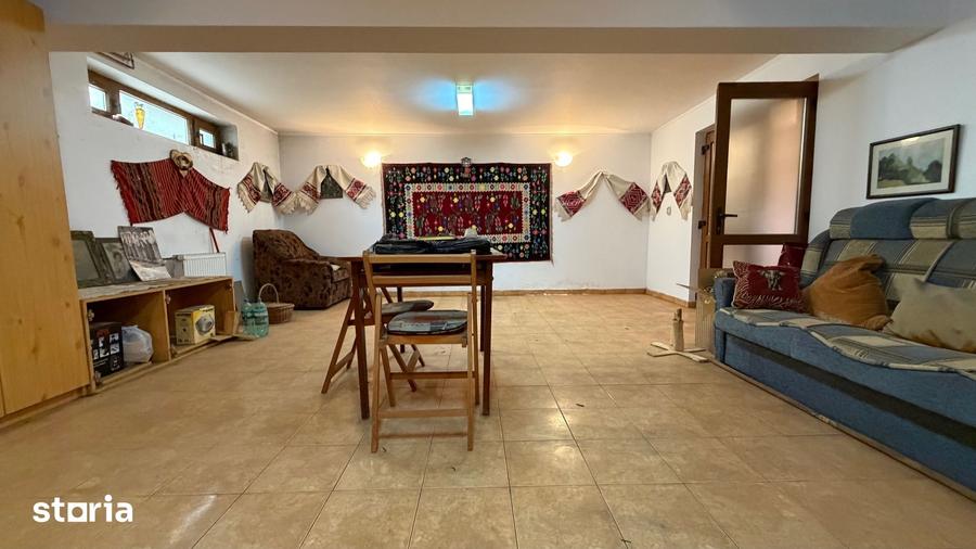 Casă cu Teren 2381 Mp în Berceni