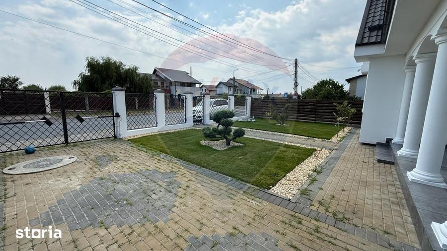 Casă cu 5 camere cu Teren 400 Mp în Vânători