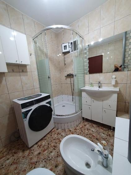 Apartament cu 3 camere decomandat în Dristor