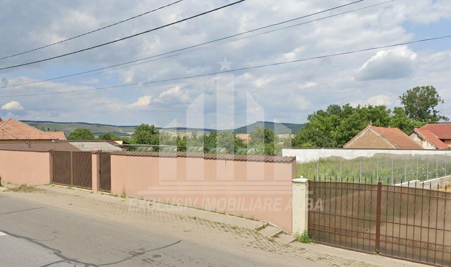 Teren Construcții intravilan de 1272 mp, în Micești