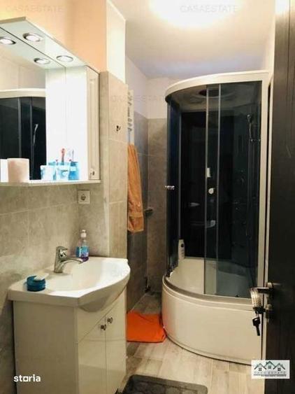 Apartament cu 3 camere în Rosetti