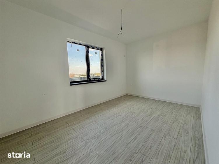 Casă cu 4 camere cu Teren 400 Mp în Miroslava