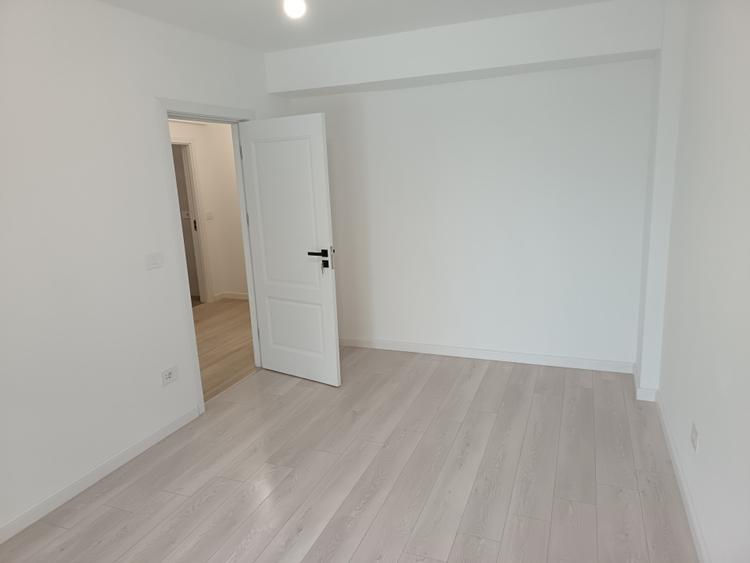Apartament cu 2 camere decomandat în Rediu