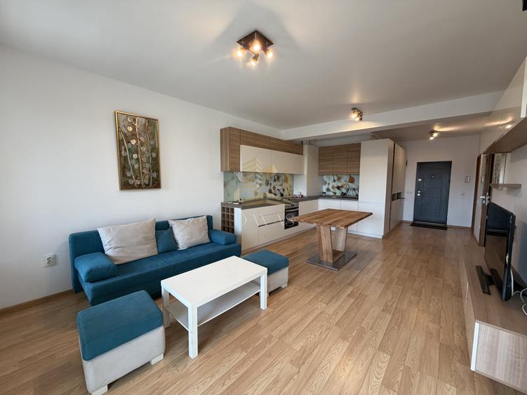 Apartament cu 2 camere semidecomandat în Mărăști