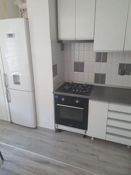 Apartament cu 2 camere decomandat în Florești