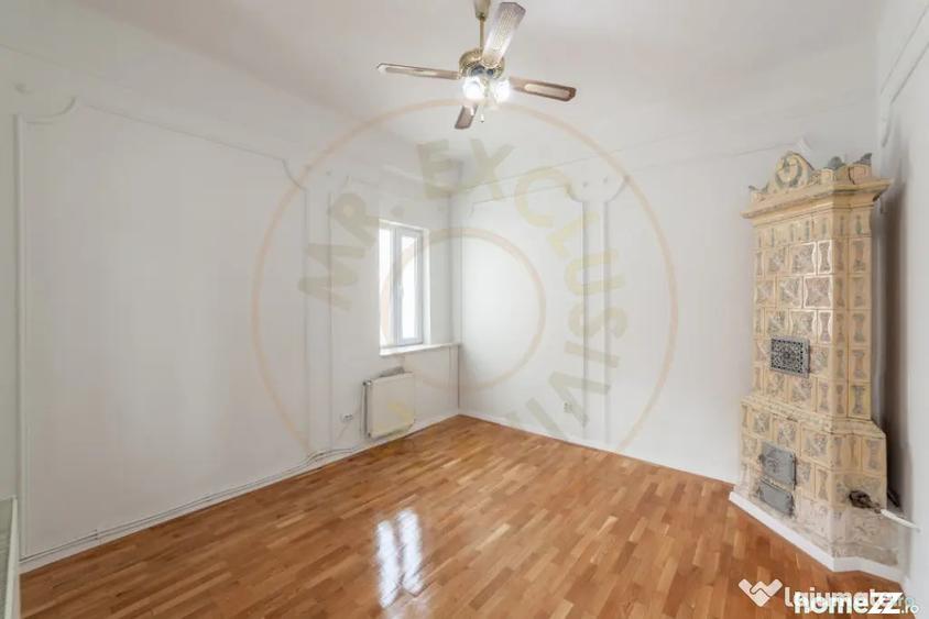 Casă cu 4 camere cu Teren 224 Mp în Central