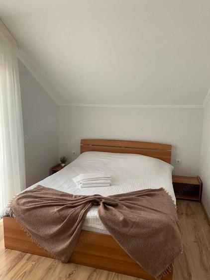 Casă cu 4 camere cu Teren 550 Mp în Central