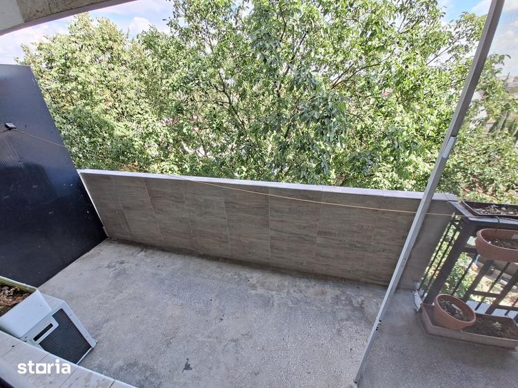 Apartament cu 3 camere decomandat în Burdea