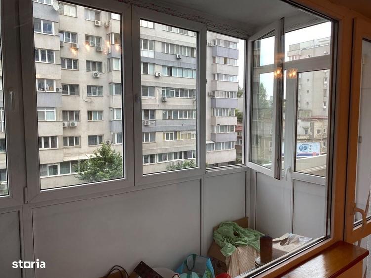 Apartament cu 3 camere decomandat în Dorobanți