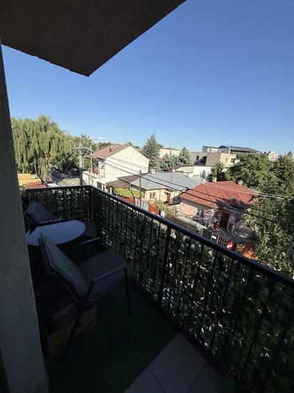 Apartament cu 4 camere decomandat în Central
