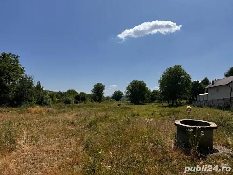 Teren de 4417 mp, în Central