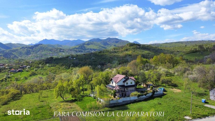 Casă cu 6 camere cu Teren 2327 Mp în Berislăvești