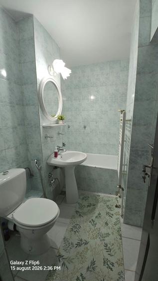 Apartament cu 2 camere decomandat în 22 Decembrie