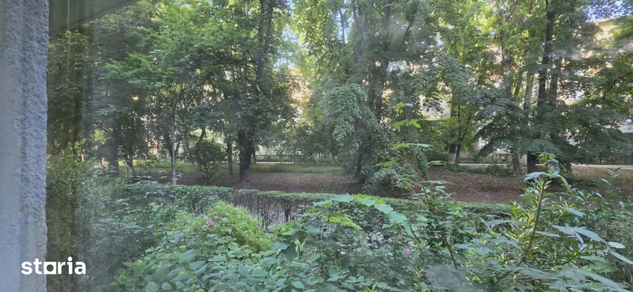Apartament cu 2 camere semidecomandat în Rogerius