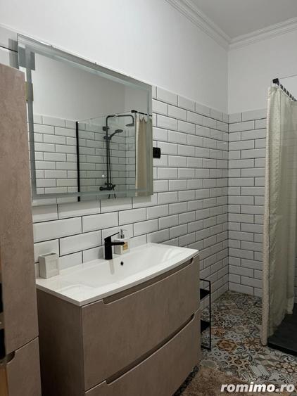 Casă cu 6 camere cu Teren 324 Mp în Central
