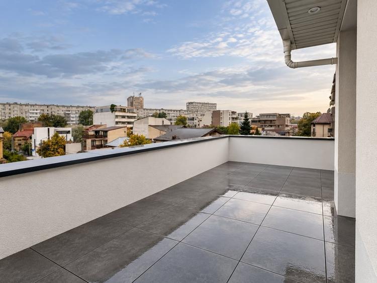 Apartament cu 4 camere decomandat, mobilat în Domenii