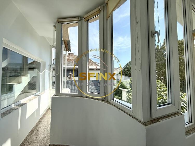 Birou, de 330 mp, în Domenii