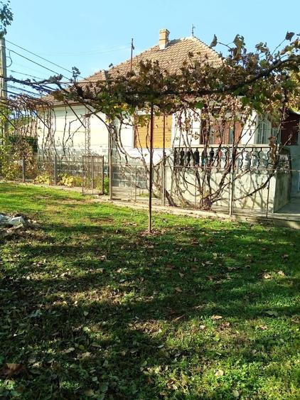 Casă cu 4 camere în Luna