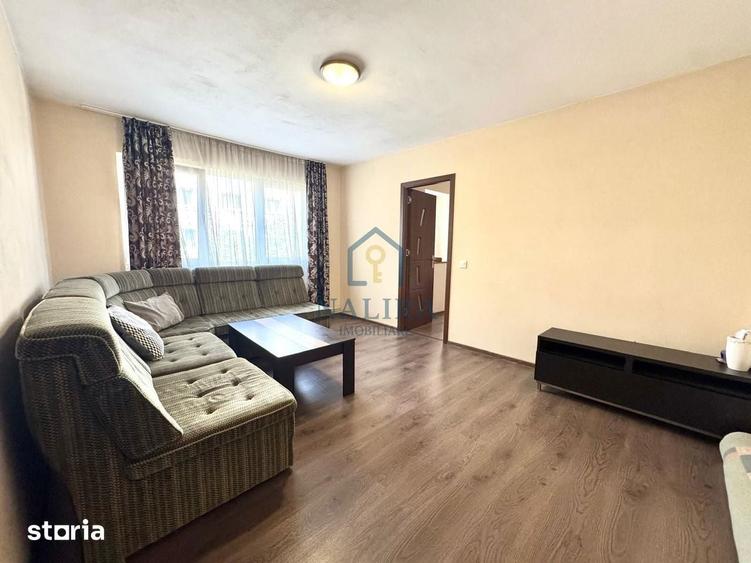 Apartament 2 camere de vanzare - etaj 1 - - 5