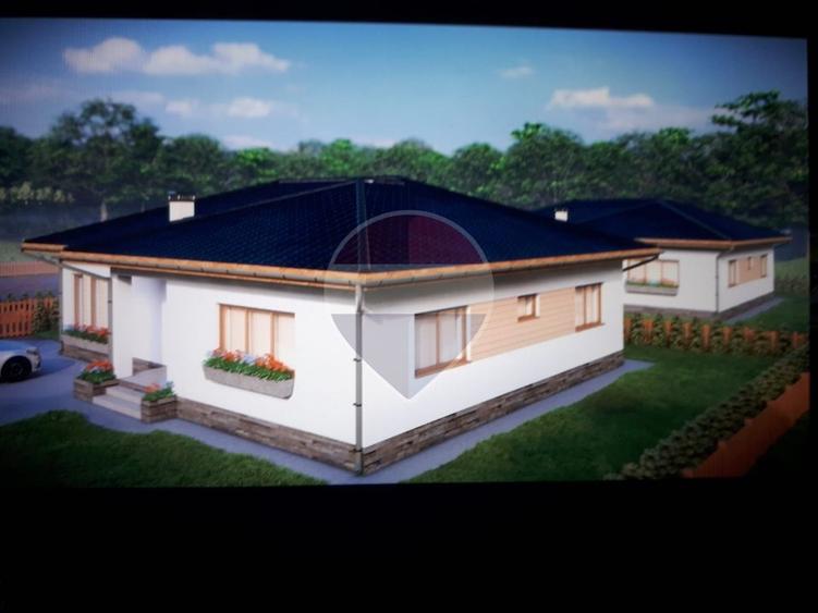 Casă individuală cu 3 camere cu Teren 750 Mp în Est