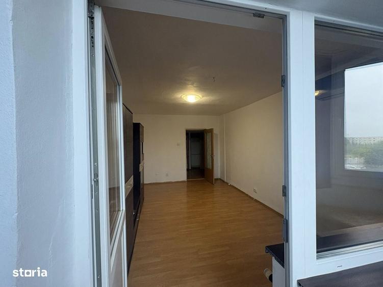 Apartament cu 2 camere decomandat în Triaj