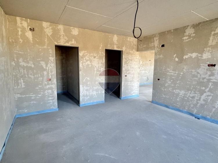 Casă individuală cu 4 camere cu Teren 800 Mp în Livada de Bihor