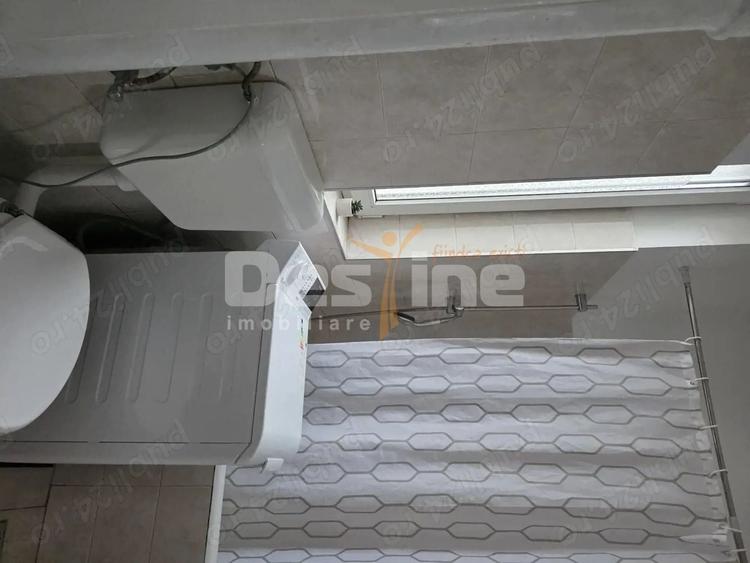 Apartament cu 2 camere semidecomandat, mobilat în Regie