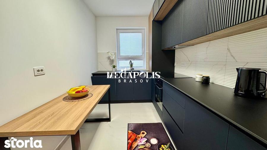 Apartament cu 2 camere decomandat în Tractorul