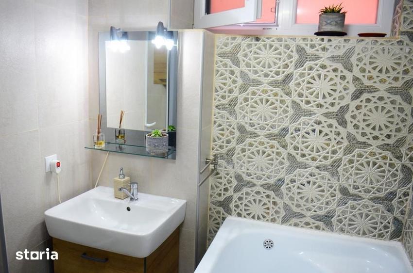 Apartament cu 3 camere decomandat în Ultracentral
