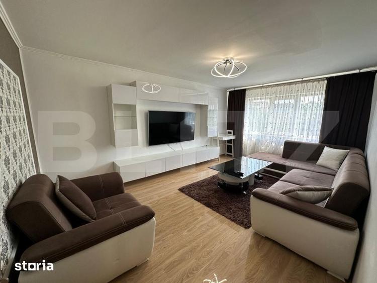 Apartament cu 3 camere decomandat în Rovine