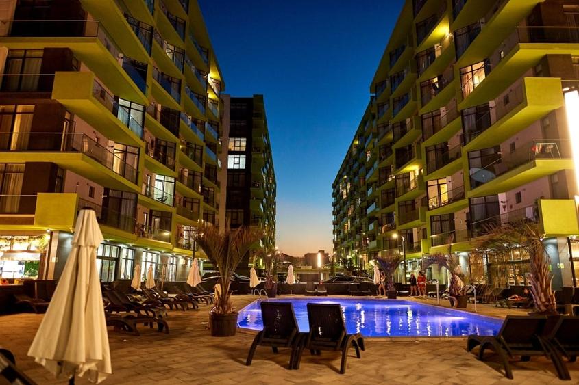 Apartament cu 2 camere semidecomandat, mobilat în Central