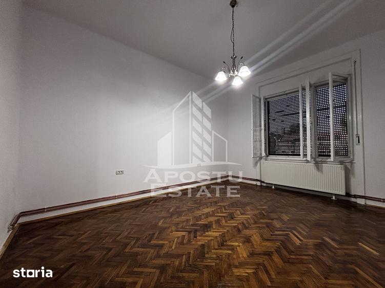 Apartament cu 3 camere în Iosefin