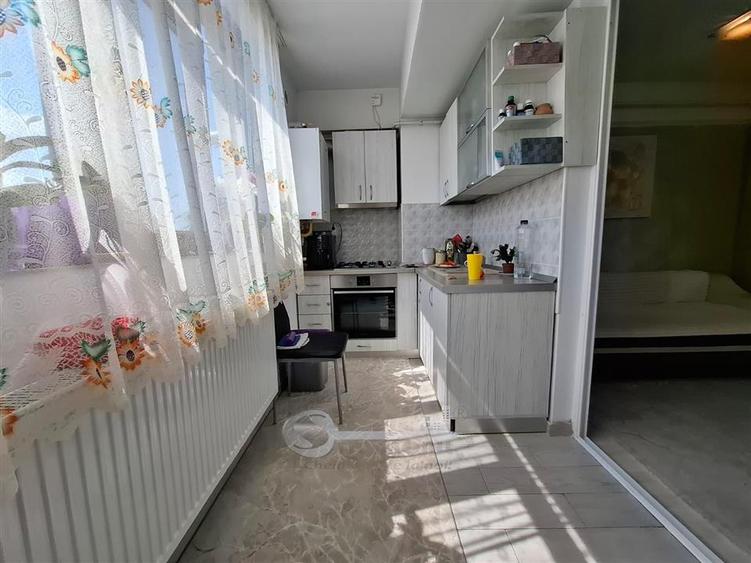 Apartament cu 2 camere semidecomandat, mobilat în Cug