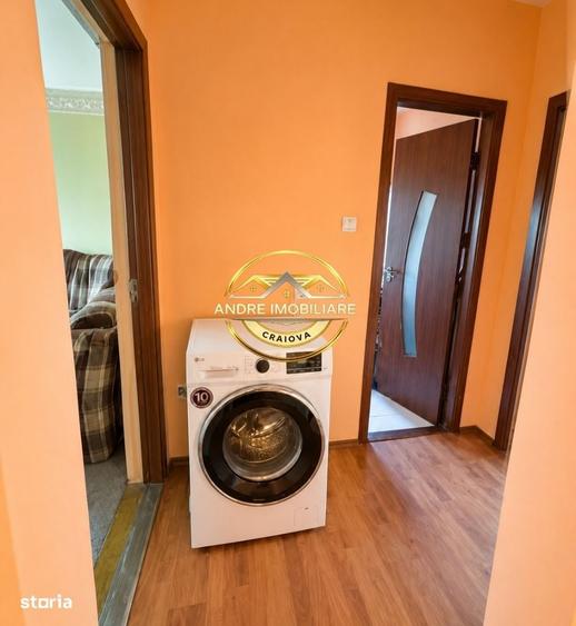 Apartament cu 2 camere decomandat în Craiovița Nouă