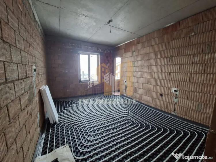 Casă cu 4 camere cu Teren 500 Mp în Sânpetru