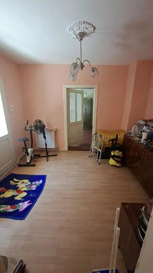 Casă cu 4 camere cu Teren 276 Mp în Brăilița