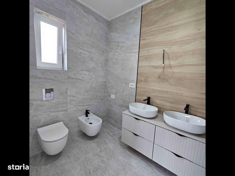 Casă cu 4 camere cu Teren 470 Mp în Oncea